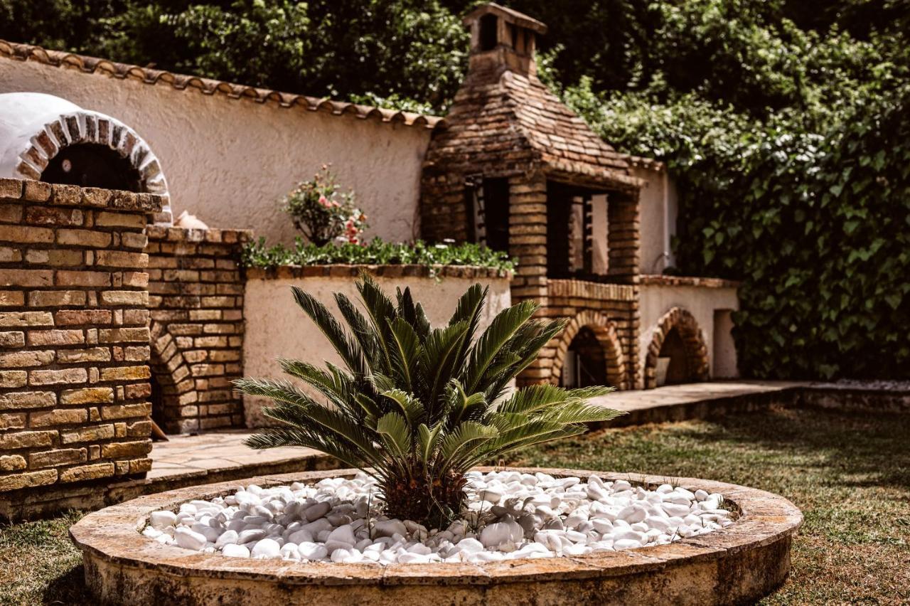 Villa Butterfly - Heated Private Pool & Jacuzzi Alepou