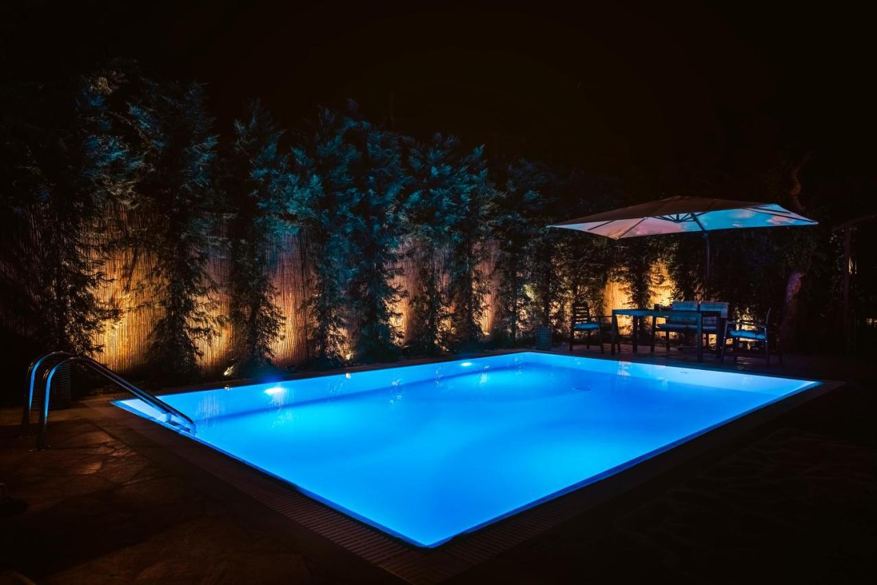 Butterfly - Heated Private Pool & Jacuzzi Villa