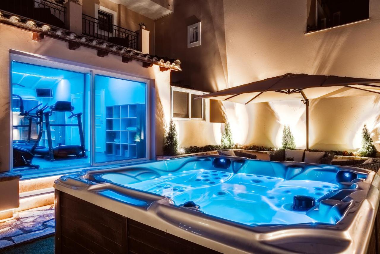 Villa Butterfly - Heated Private Pool & Jacuzzi Alepou