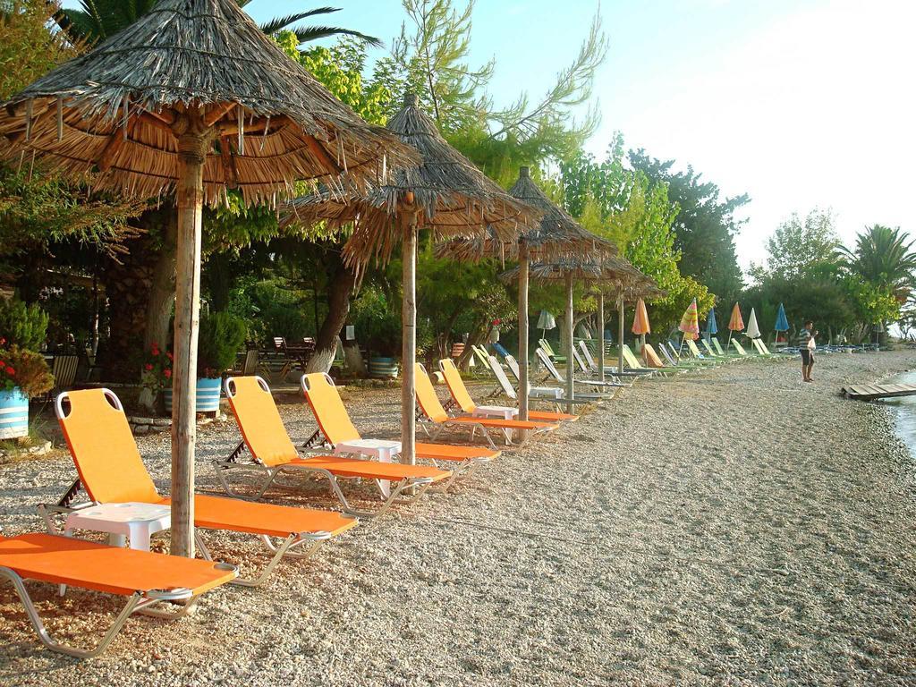 Delfini 2* Nydri (Lefkada)