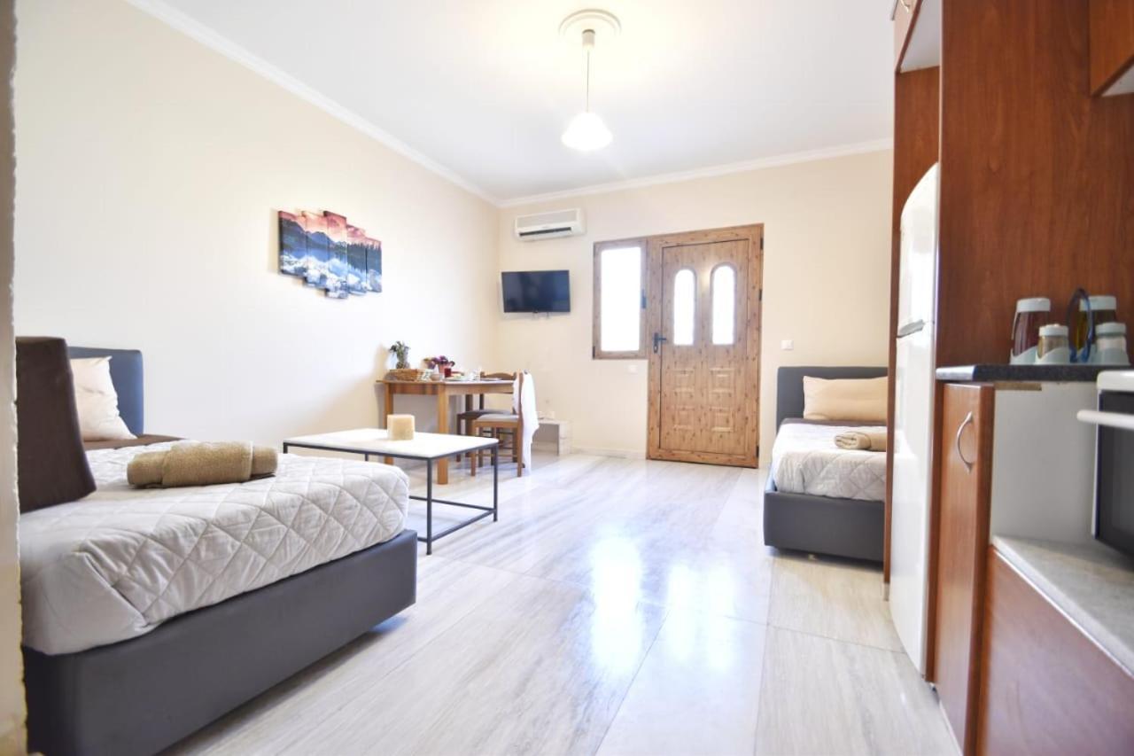 Apartment Konomi Karavados