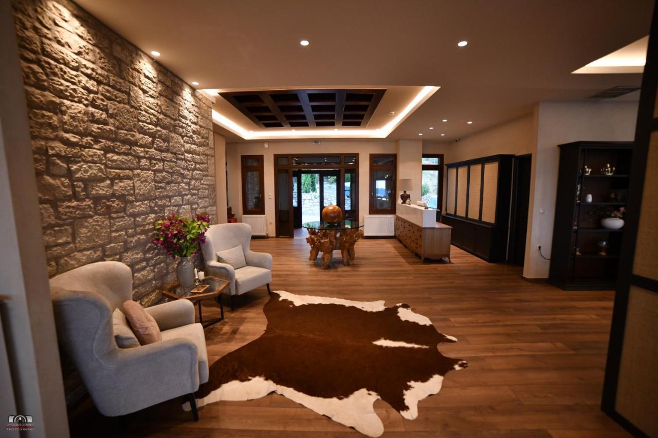 Nevros And Hotel 4*
