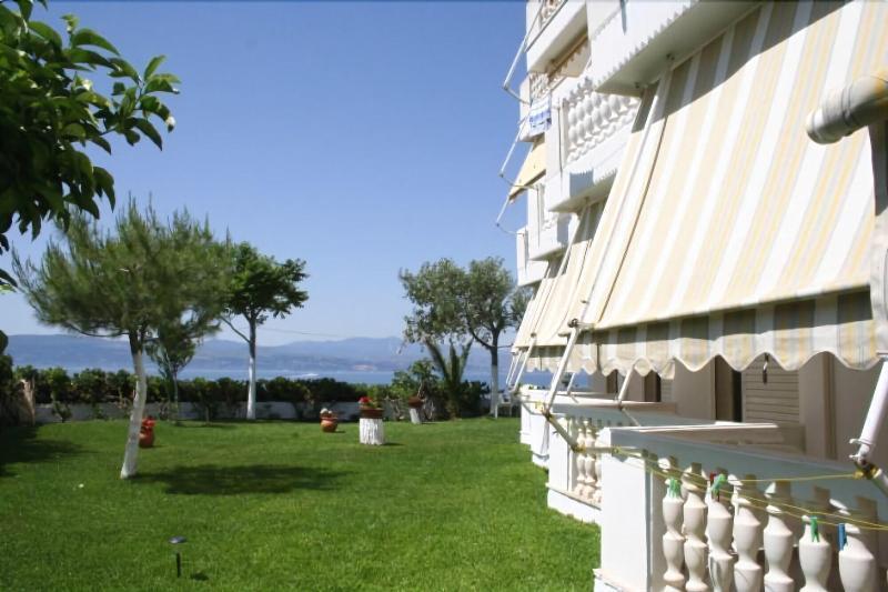 Aparthotel Posidonia 3*