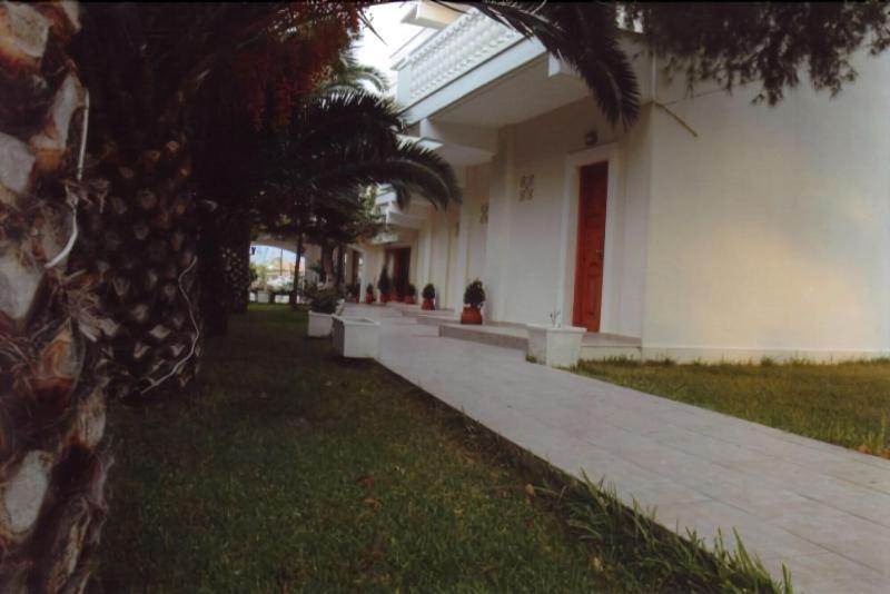 Aparthotel Posidonia 3*