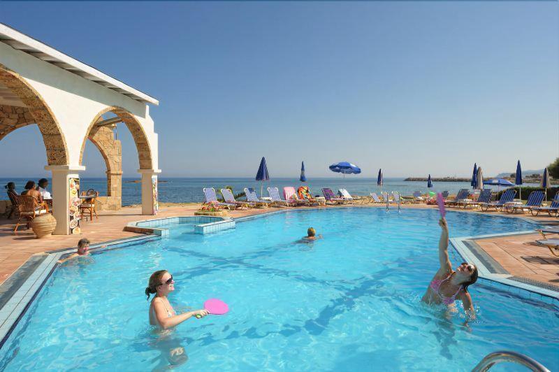 Pyrgos Blue 3*