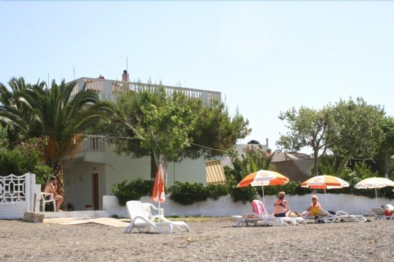 Posidonia Aparthotel Amarynthos