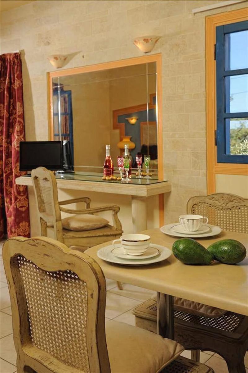 Parthenis & 3* Malia (Crete)