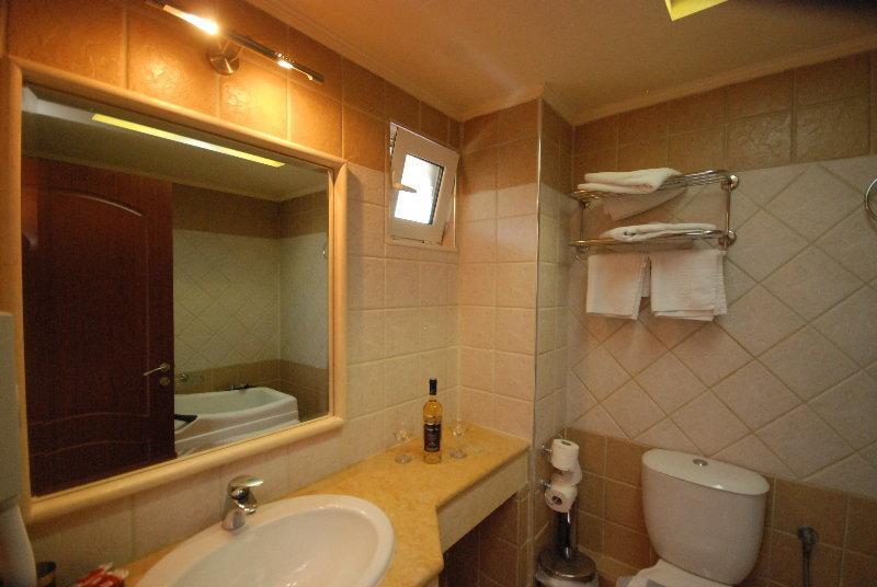 Porto & Hotel 3*