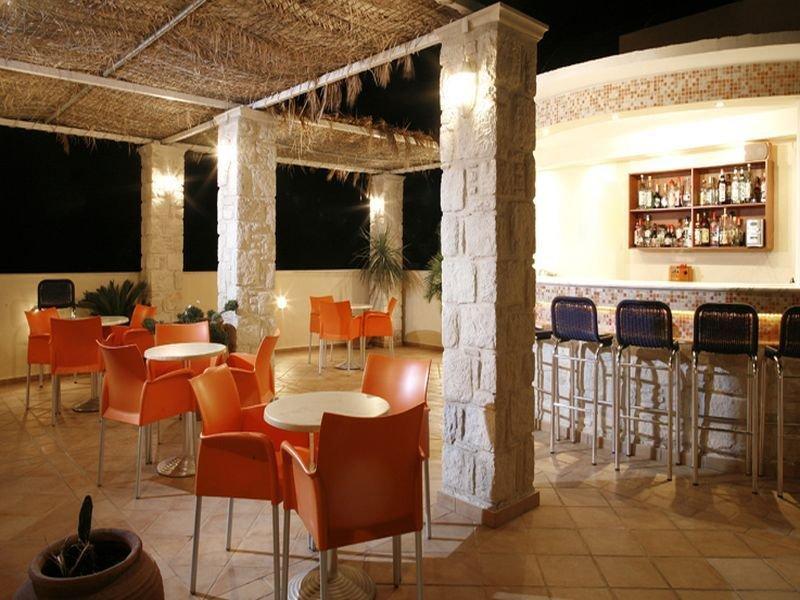 Porto & Hotel Plakias