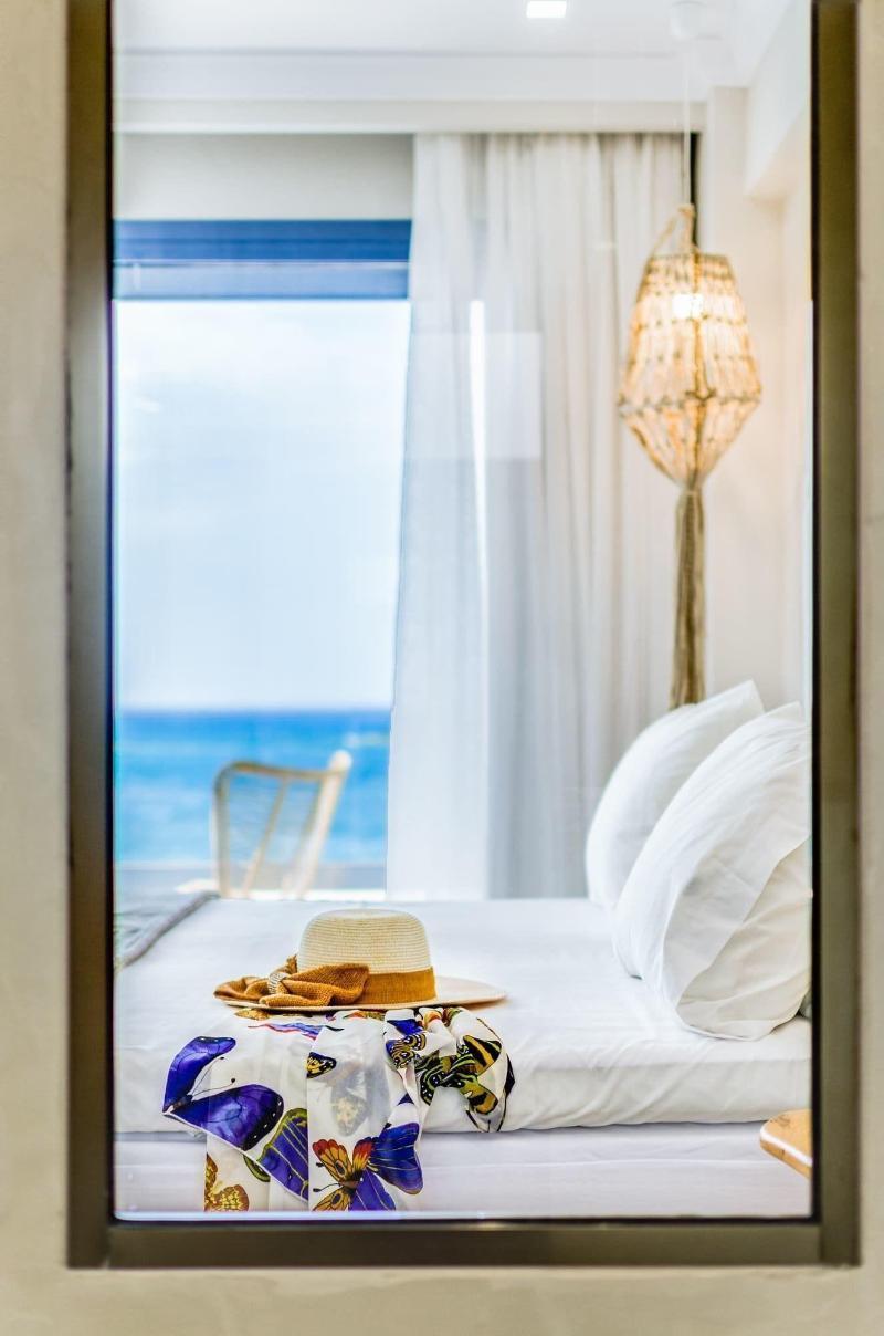Aparthotel Pyrgos Blue 3*