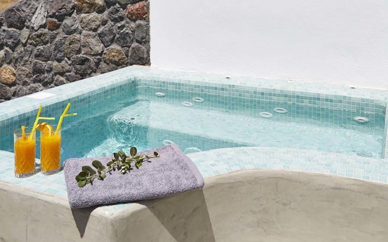 Amara Santorini Kamari (Santorini)
