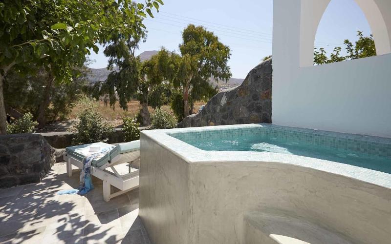 Amara Santorini 5*