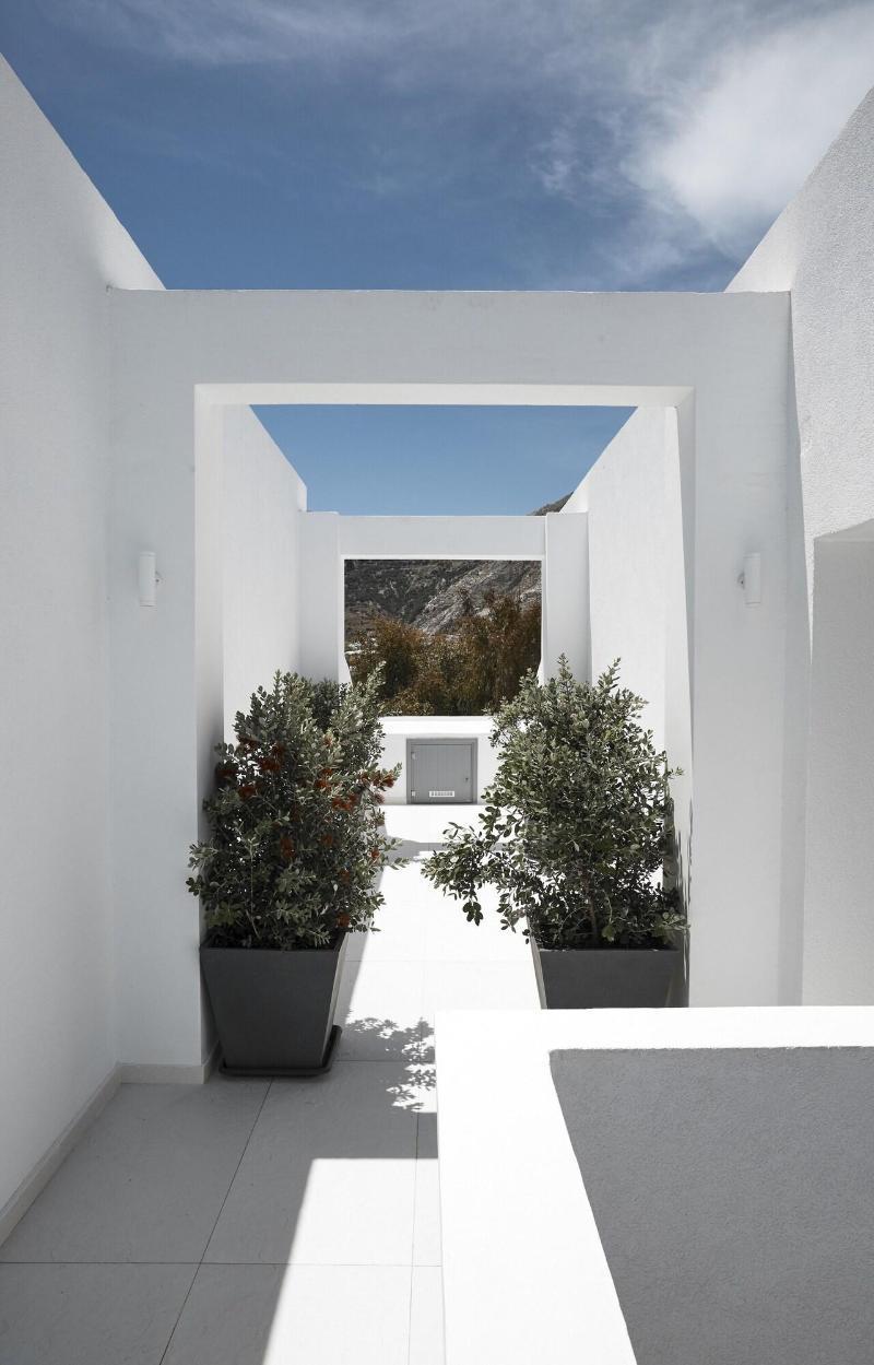 Amara Santorini Hotel