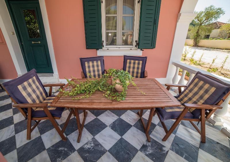 Aparthotel Aeolos Boutique & 4*