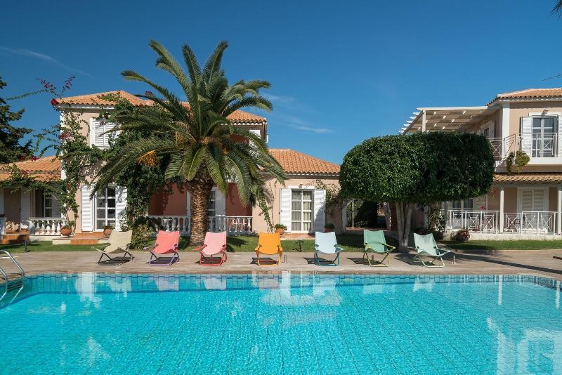 Aparthotel Aeolos Boutique &