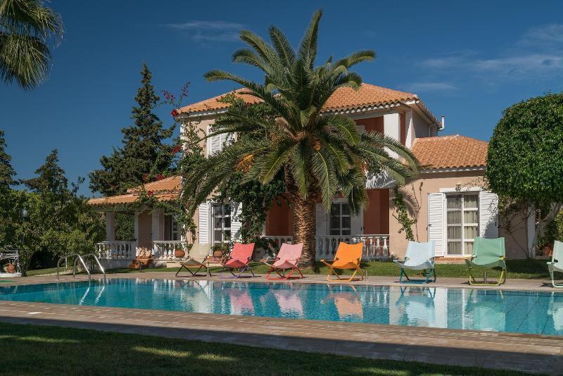 Aparthotel Aeolos Boutique & 4*