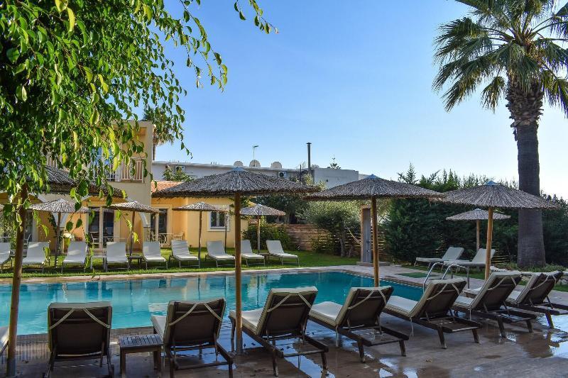 Aeolos Boutique & Aparthotel