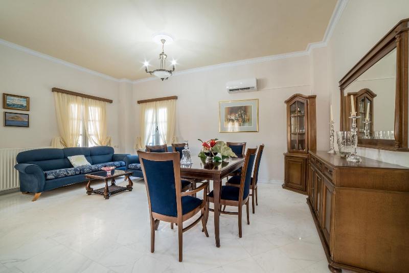 Aeolos Boutique & Aparthotel