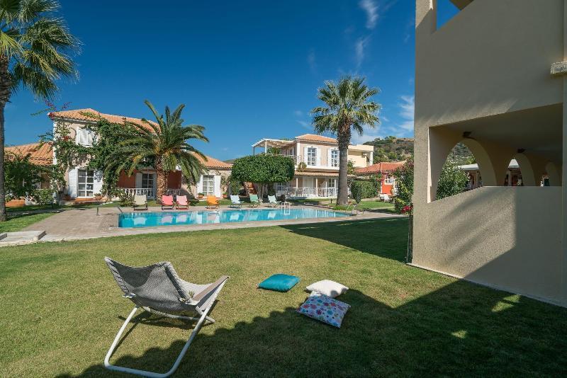 Aeolos Boutique & Kalamaki (Zakynthos)
