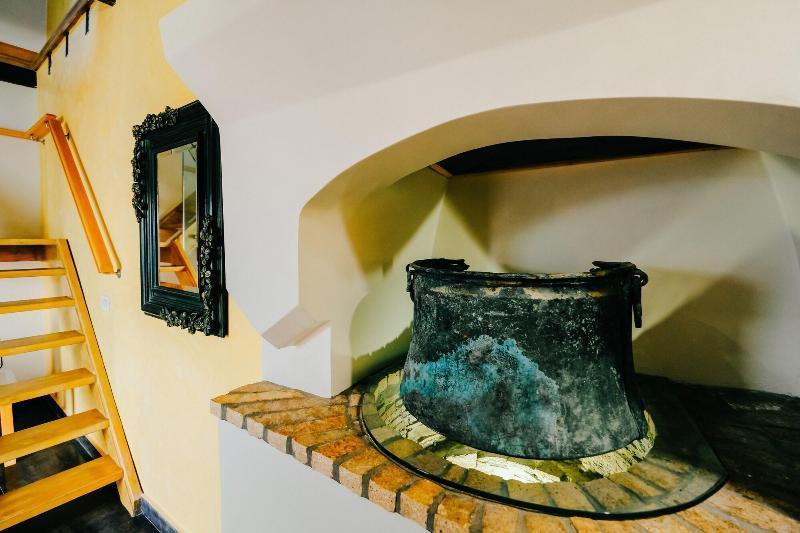Rodos Niohori Elite Boutique
