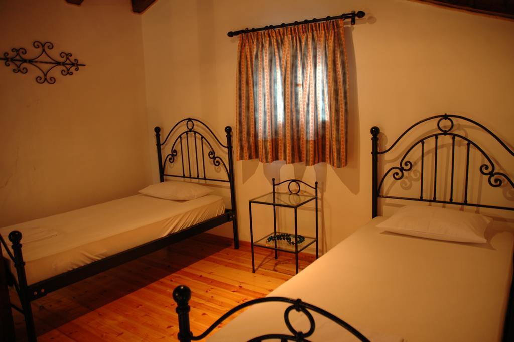 Iron House Agios Georgios (Corfu)