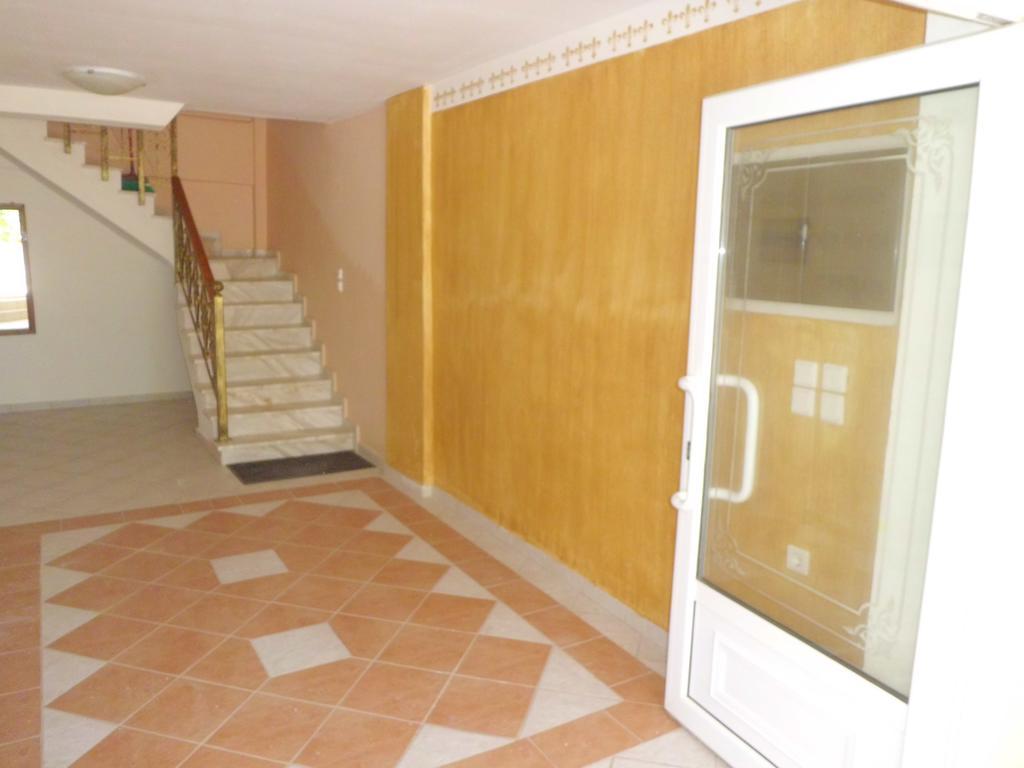 Konstantinos 2 Aparthotel *