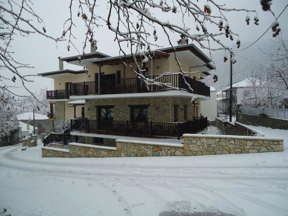 Kokkinos Vrachos Hotel