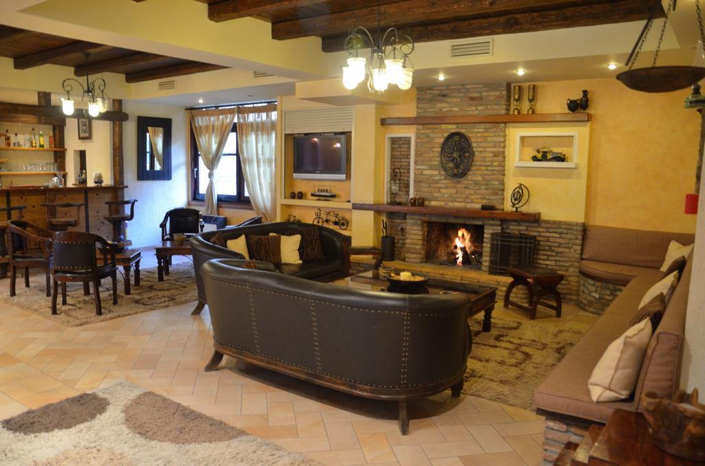 Hotel Anesis 3*