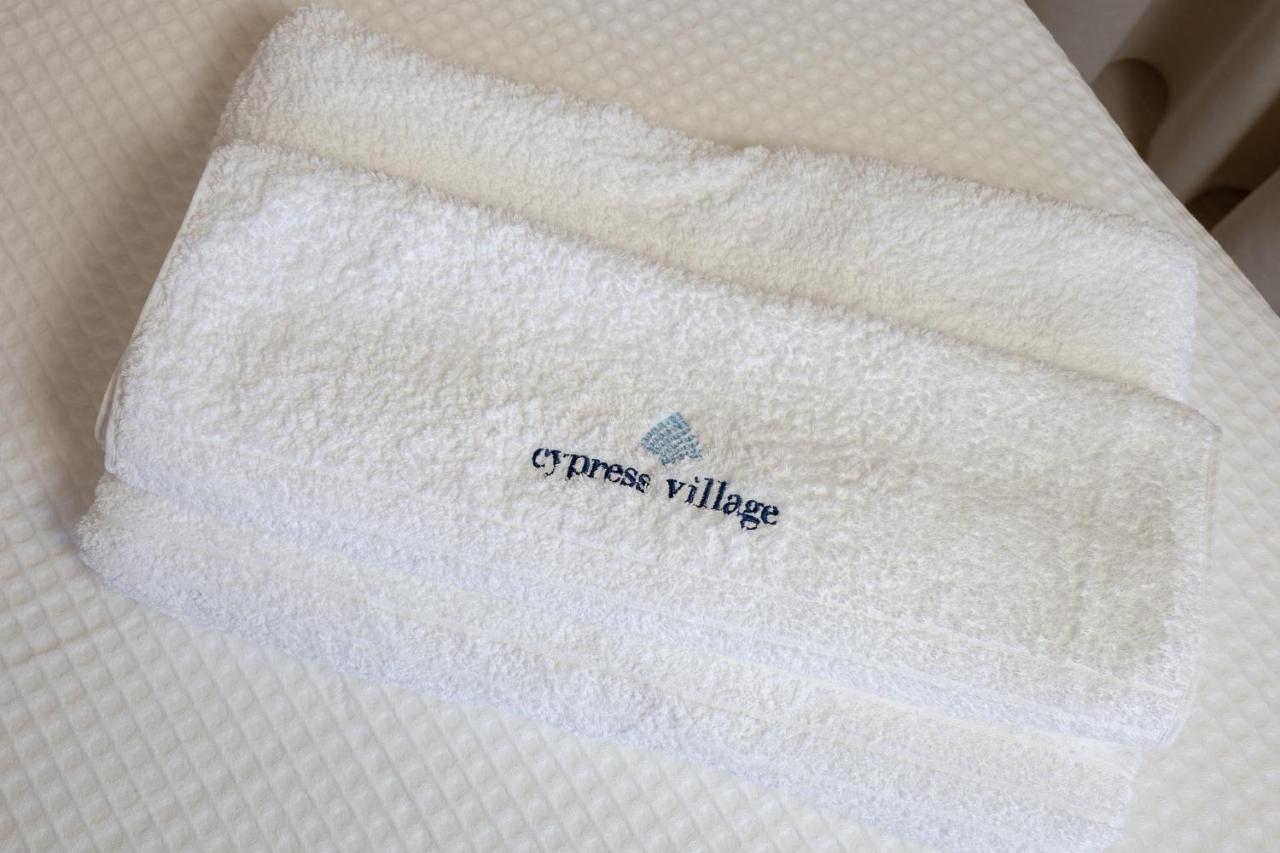 Cypress Village - Lux 5' From Daratsos