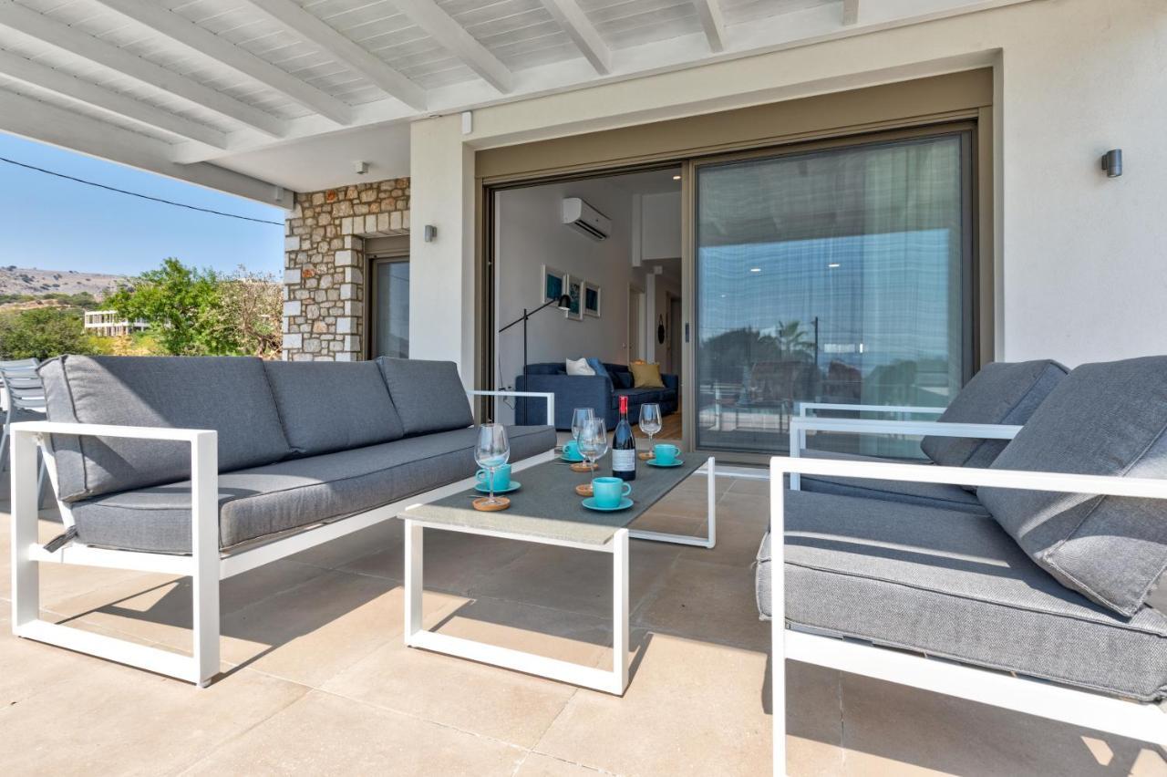 Amberblue Pefkos *