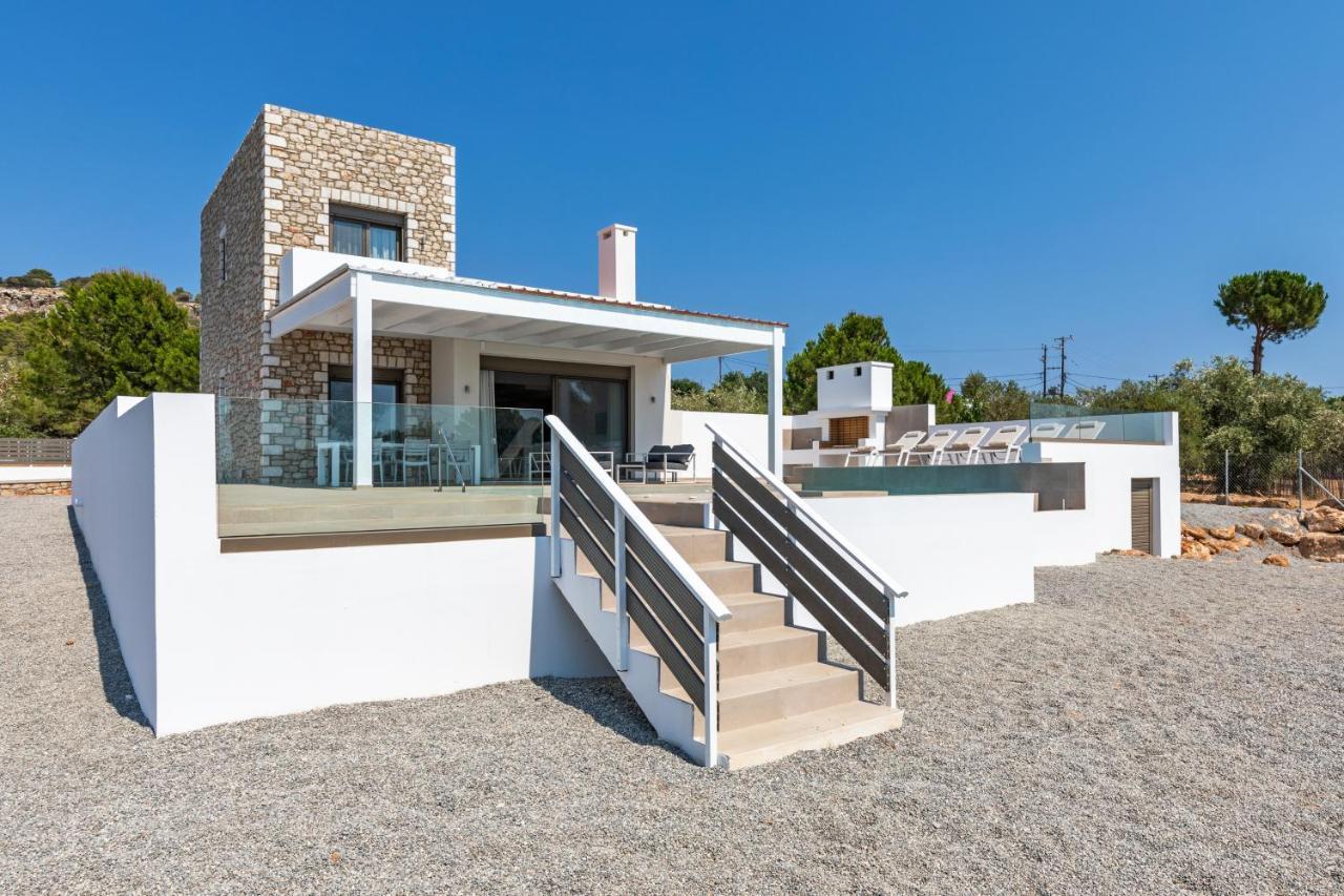 Amberblue Pefkos Villa *