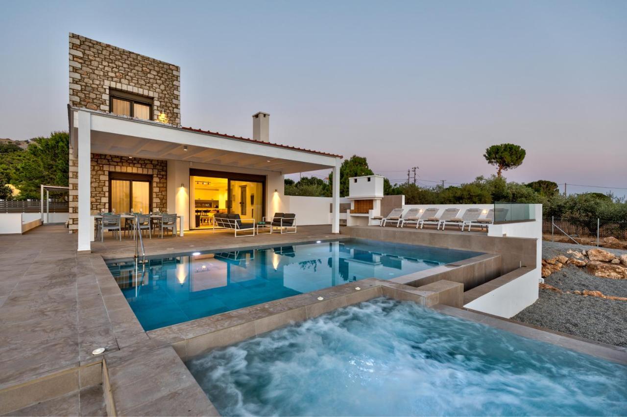 Amberblue Pefkos *