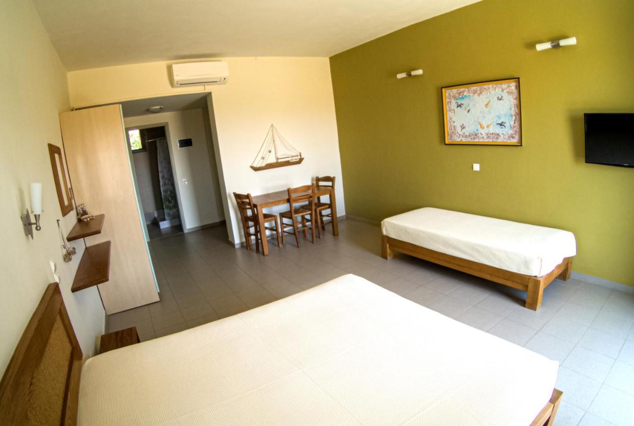 Domatia Me Thea Bed & Breakfast *