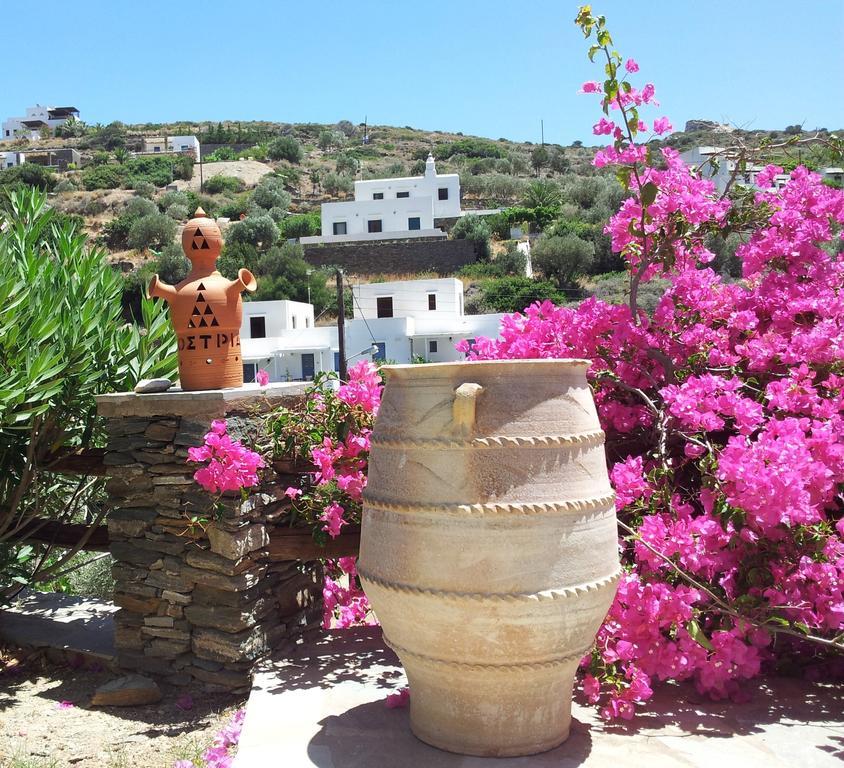 Ostria Studios * Platis Gialos (Sifnos)