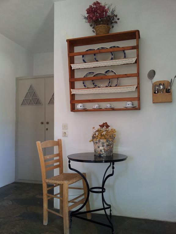 Ostria Studios Apartment