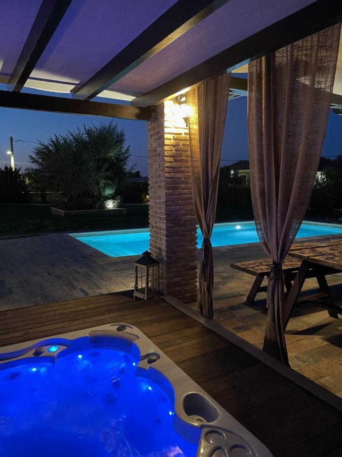 Palazzo Di P Villa, World 5Th Award
