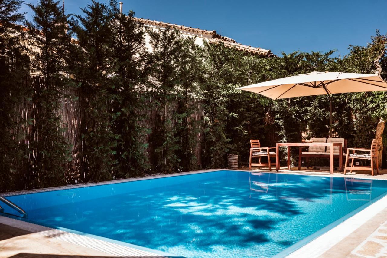 Butterfly - Heated Private Pool & Jacuzzi