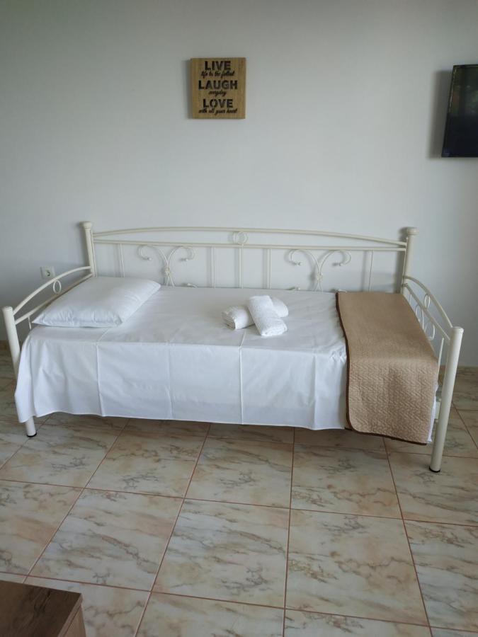 Geomar House 2 Sky And View Perama (Corfu)