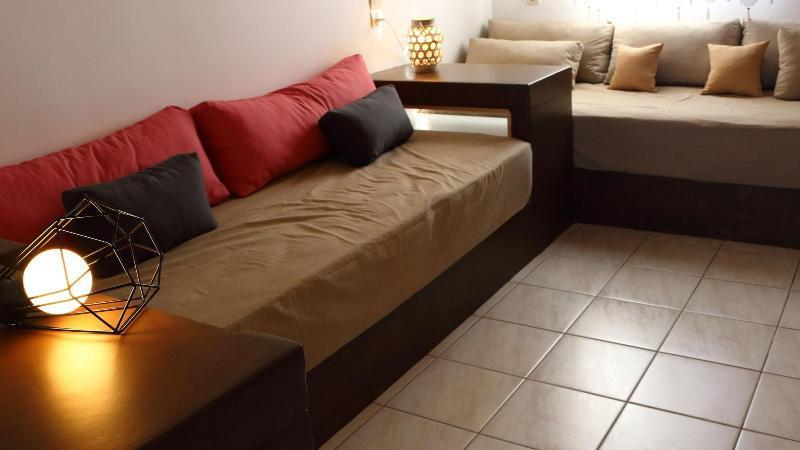 Avra Pahainas Aparthotel Pachaina