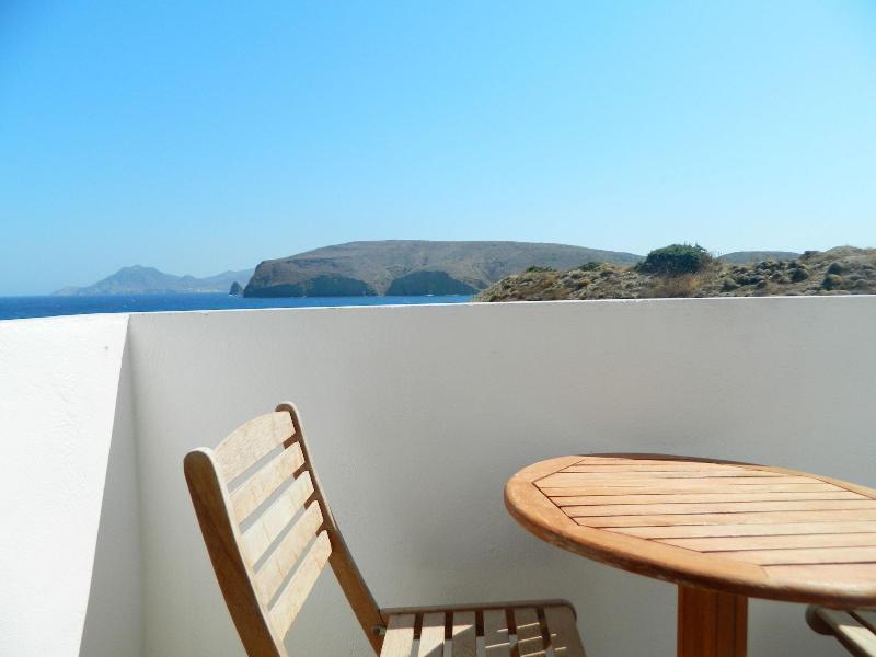 Avra Pahainas Aparthotel 3*
