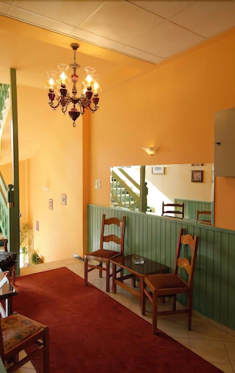 Hotel Varonos 3*