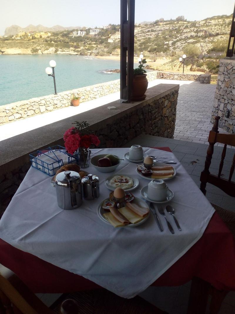 Hotel Lena 3*