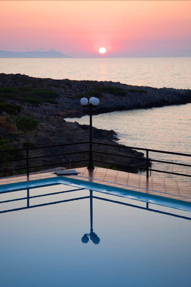 Hotel Lena 3*