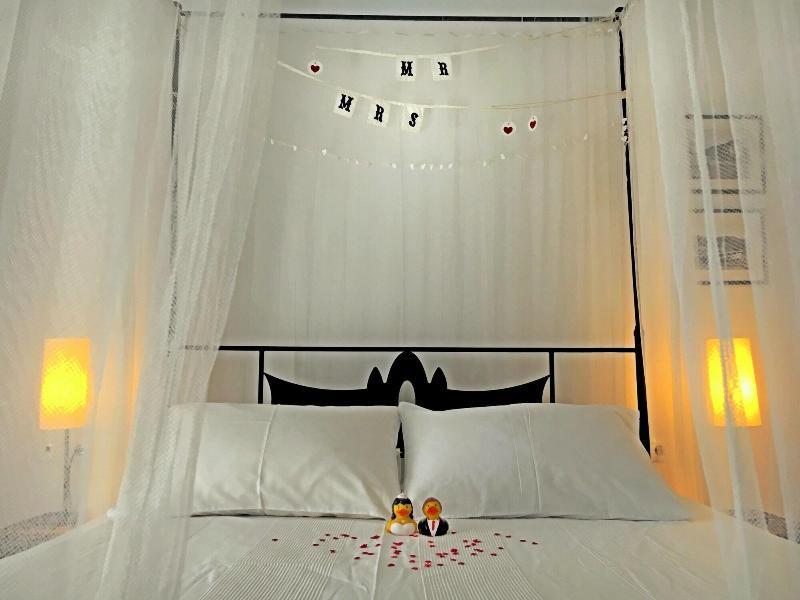 Pino Di Loto Boutique 4* Kini
