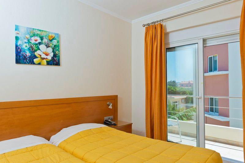 Guest house Perla Marina 4*