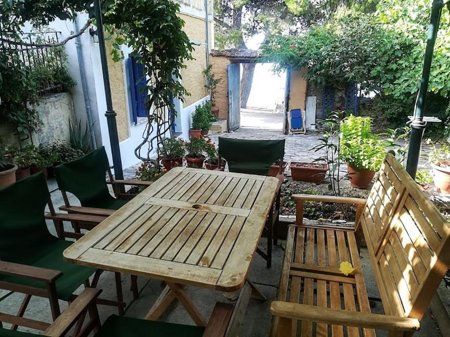 Yard Of Epicurus - η αυλή του επίκουρου Holiday home Kato Gatzea
