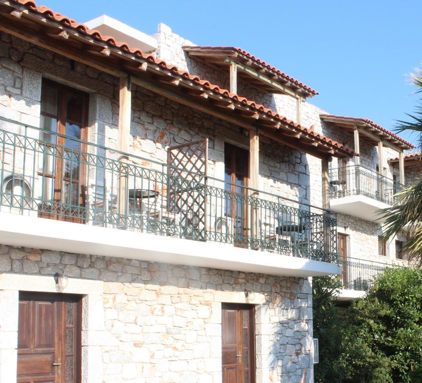 Kastro Maini 3*