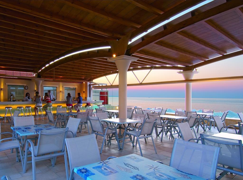 Eva Bay On The - Adults Only Adelianos Kampos