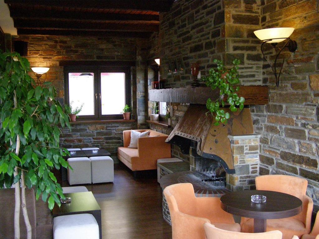 Mirovoli Hotel 2*