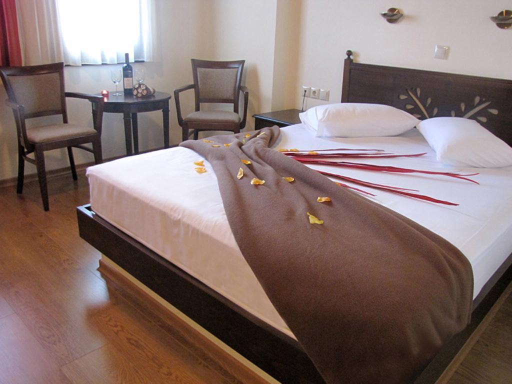 Hotel Mirovoli 2*